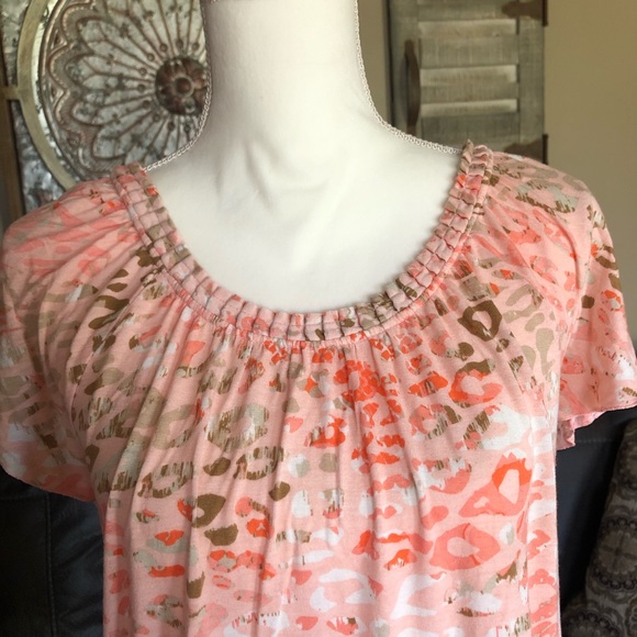 Tops Peach Color Printed Top Large Poshmark